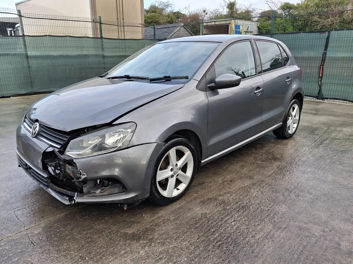 2015 Volkswagen Polo 1.0 Petrol - Image 2