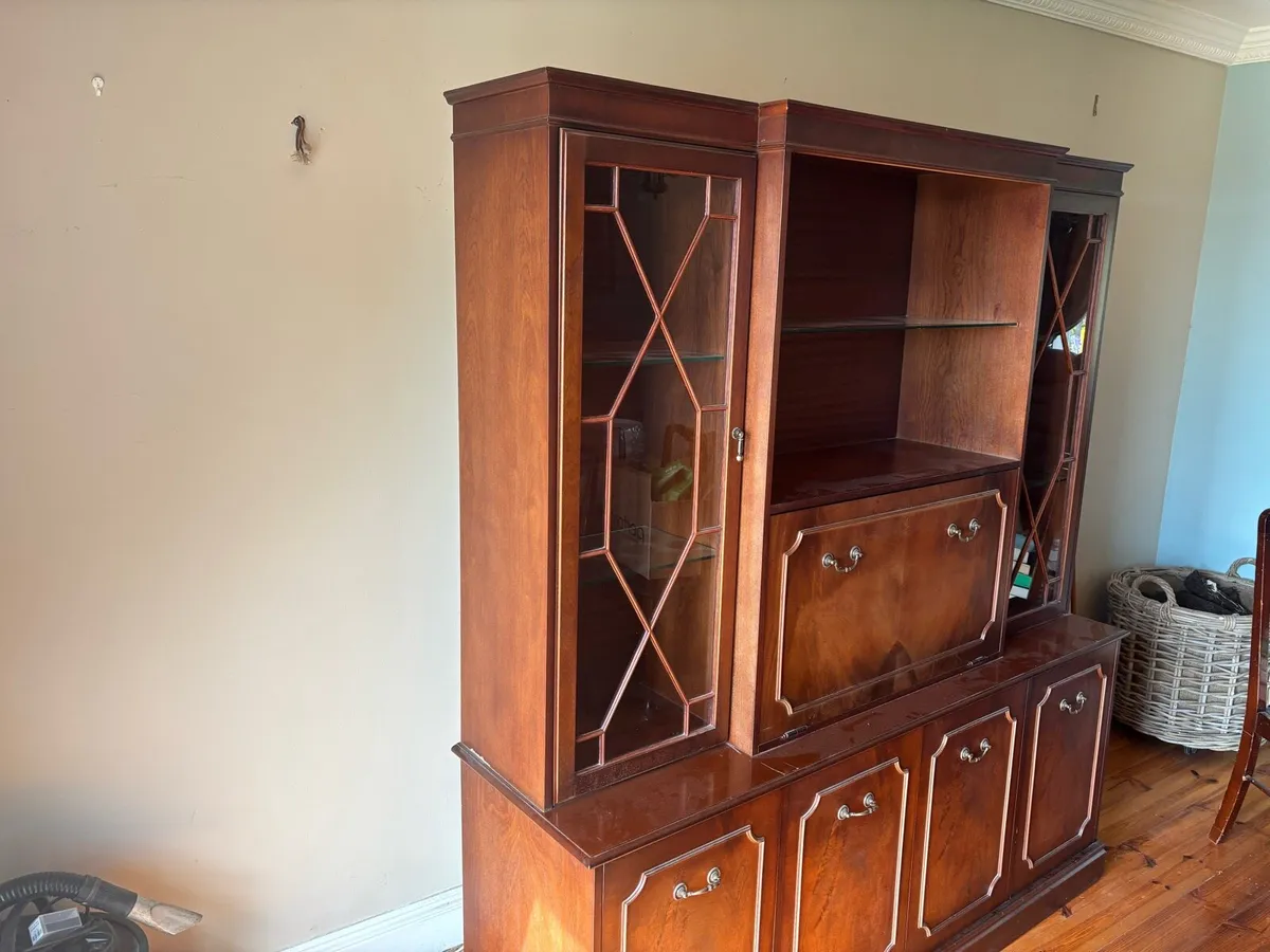 Display Cabinet - Image 1