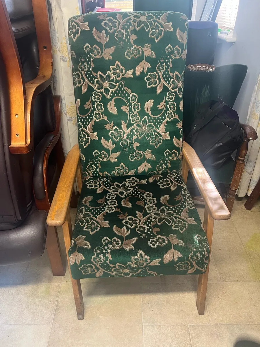 Selection Orthopaedic armchairs - Image 4