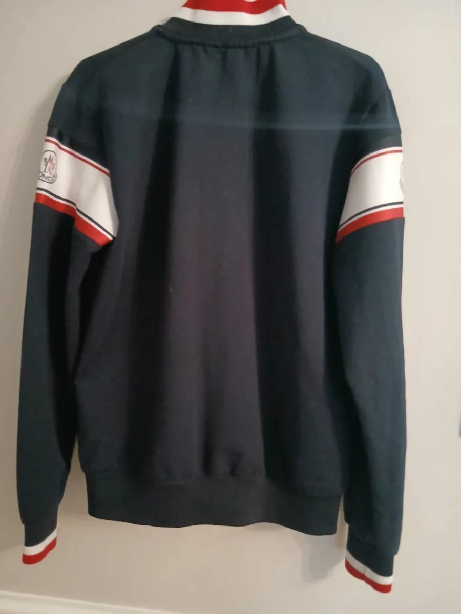 Moncler boys 2 piece  jacket & Tshirt - Image 4