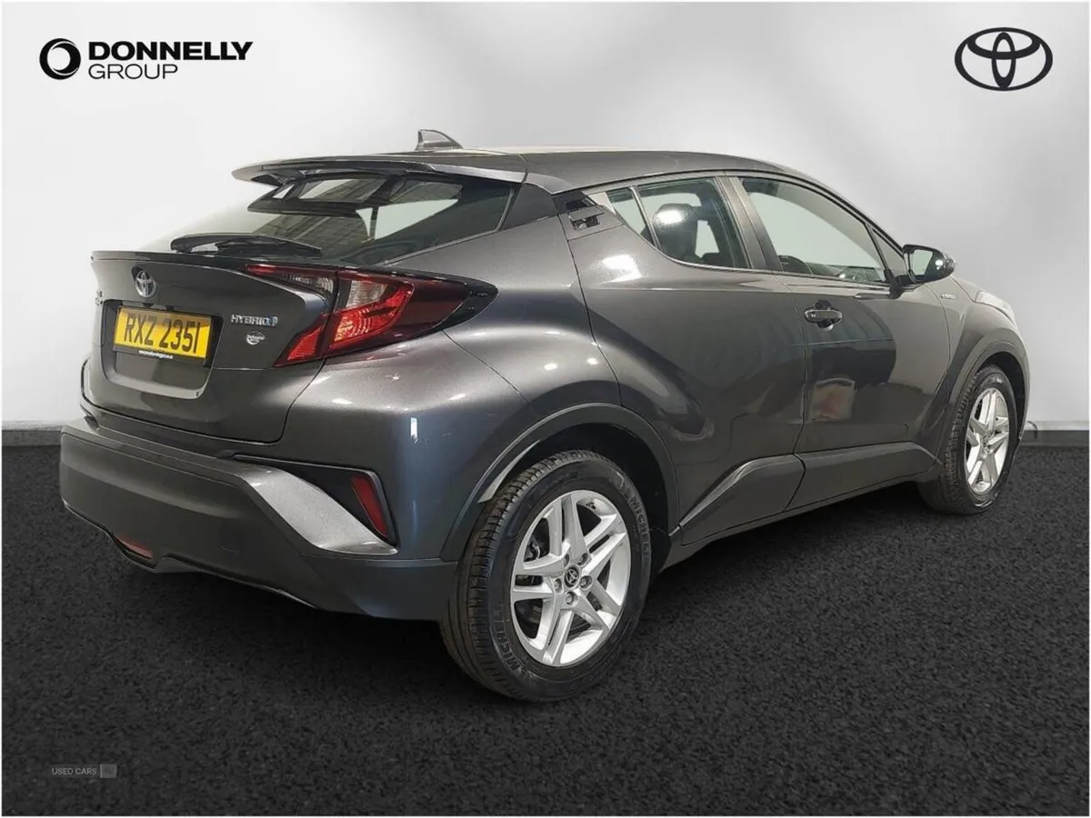 Toyota C-HR 1.8 Hybrid Icon 5dr CVT - Image 4
