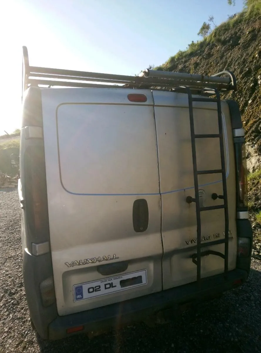 02 Vauxhall Vivaro 1.9 - Image 2