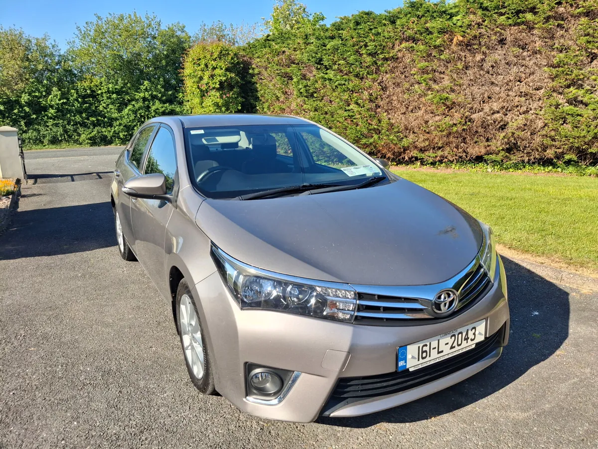 Toyota Corolla 2016 - Image 2