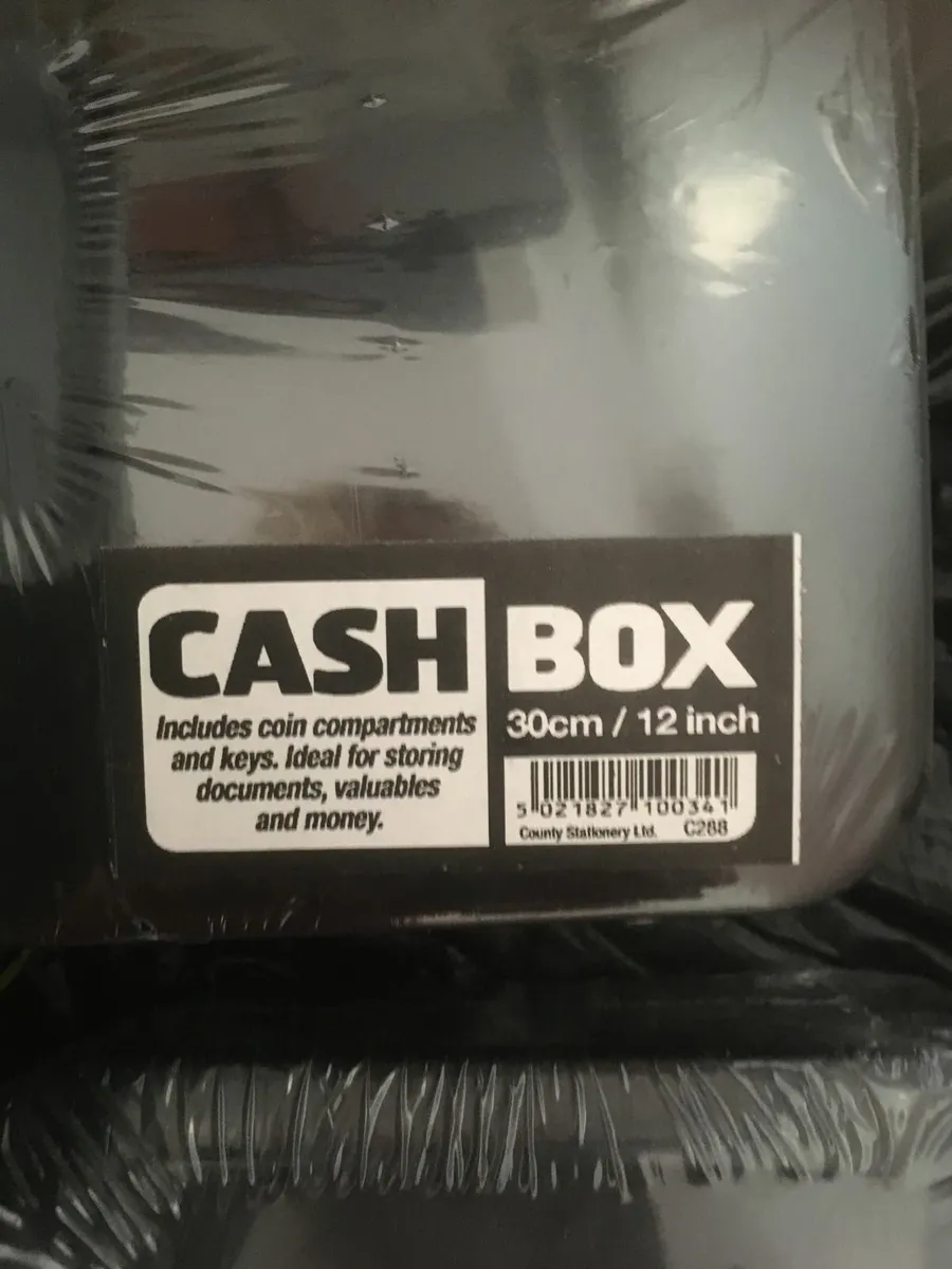 NEW SEALED Set of 4 Cash Boxes with Keys - Image 3