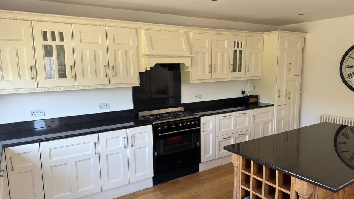 Kitchen - excellent condition - Image 2