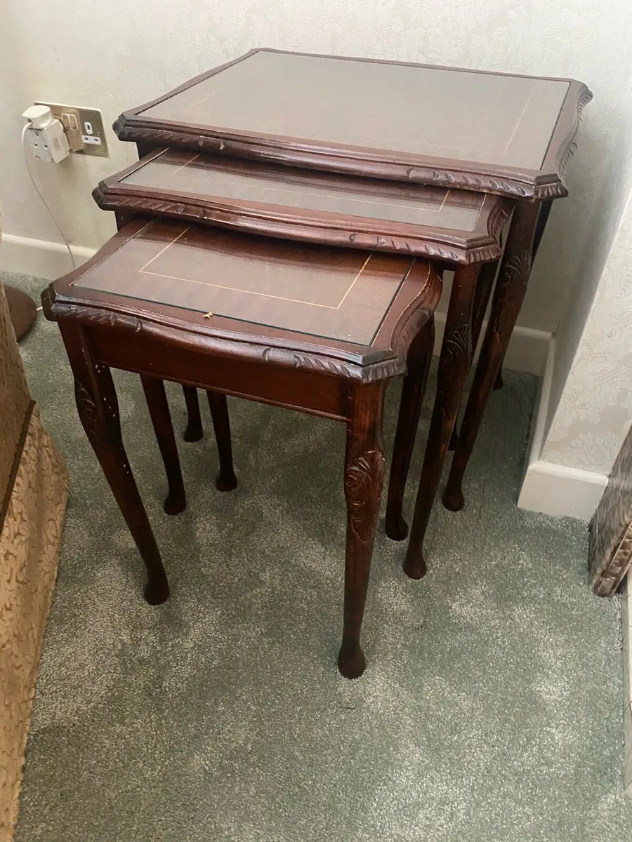 Vintage Nest of tables - Image 2
