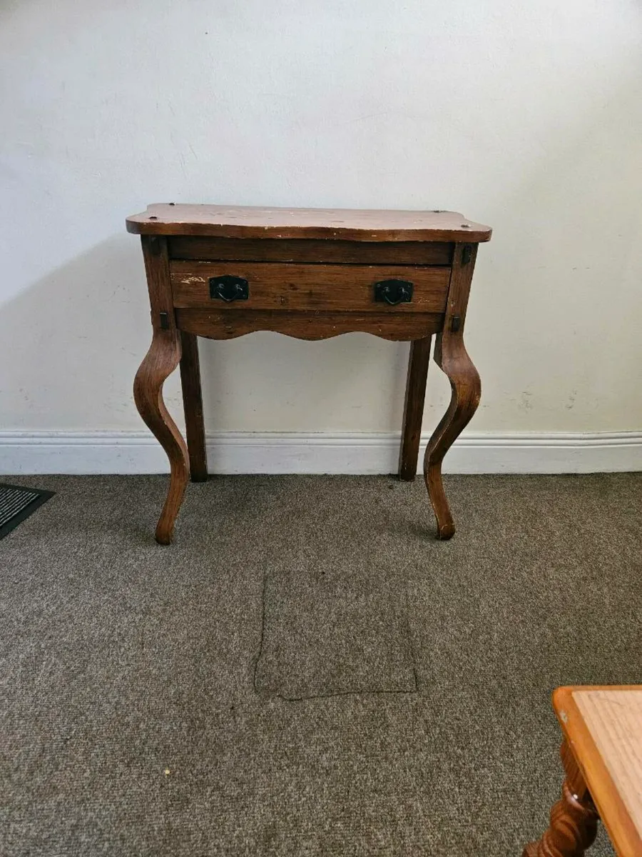 Mahogany table - Image 1