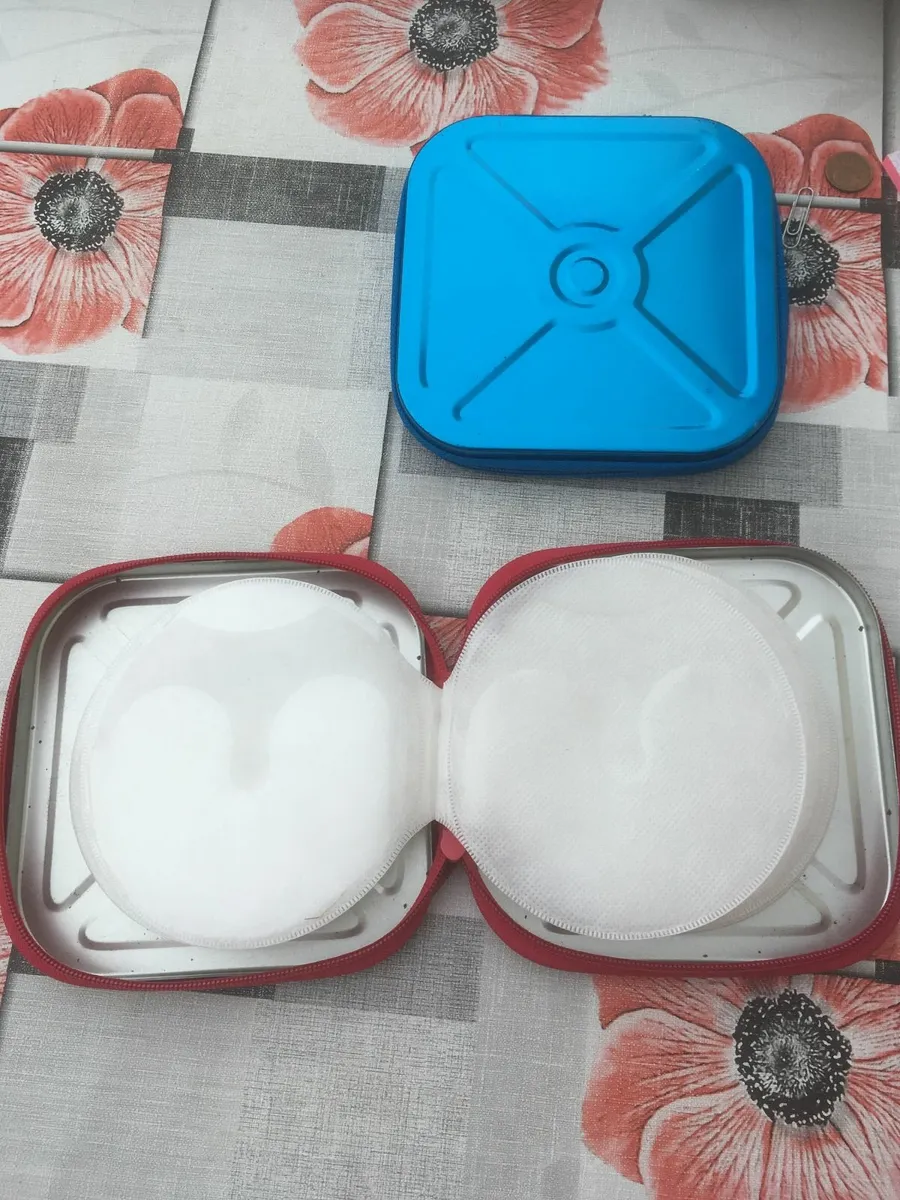 Two Strong Tin CD / DVD Storage Cases - Image 3