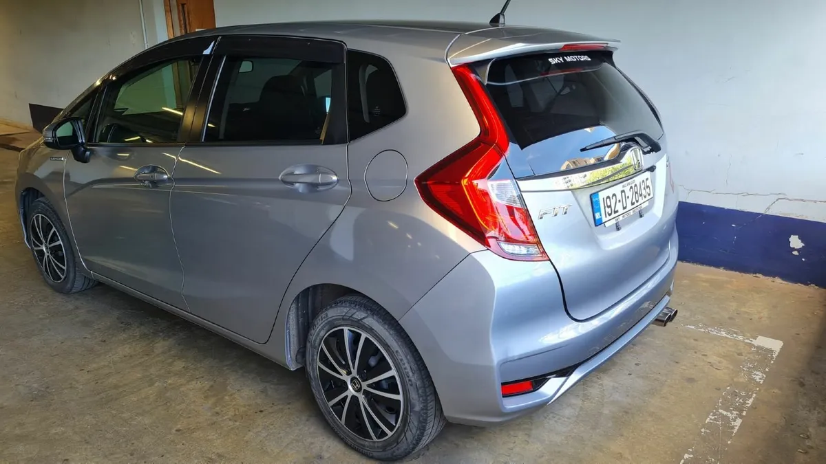 2019 Honda Fit Hybrid Automatic Excellent conditio - Image 3