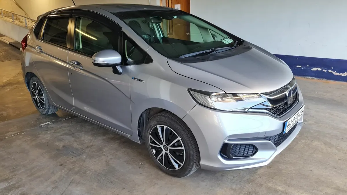 2019 Honda Fit Hybrid Automatic Excellent conditio - Image 4