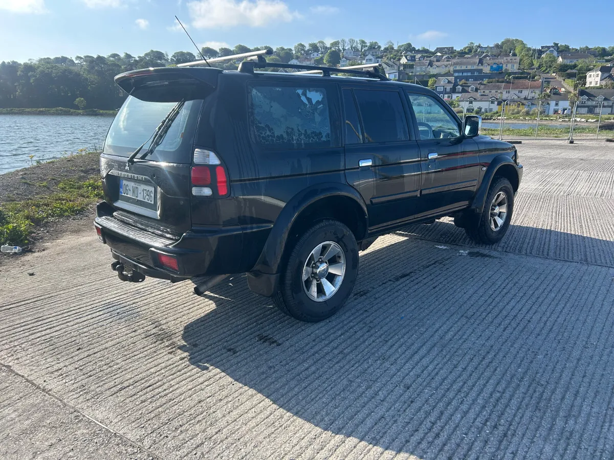 Mitsubishi Pajero 2006 - Image 2