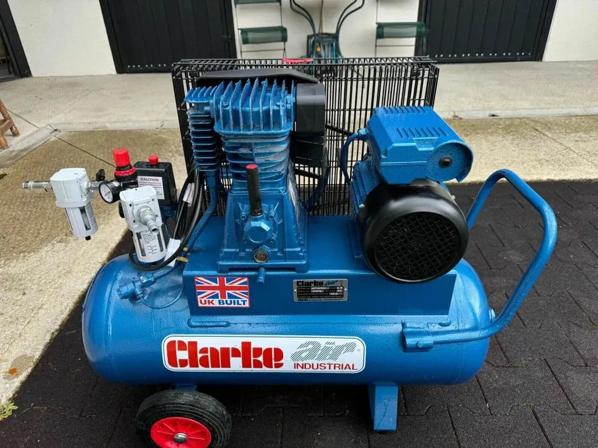 Heavy duty Clarke 3hp Ind Compressor 50 litres