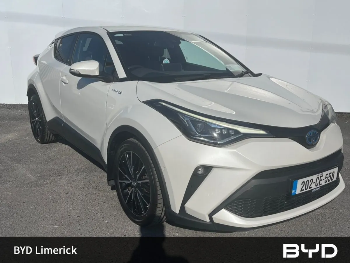 Toyota C-HR 1.8 Hybrid SOL - Image 1