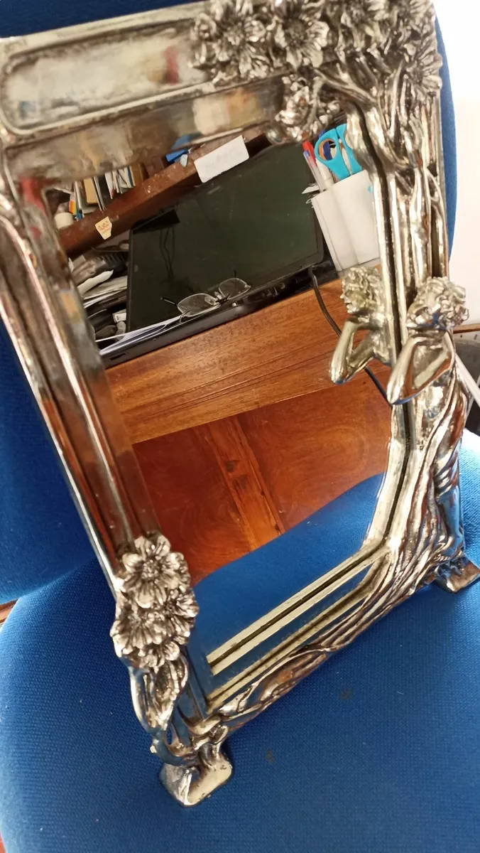 Mirror - Image 1