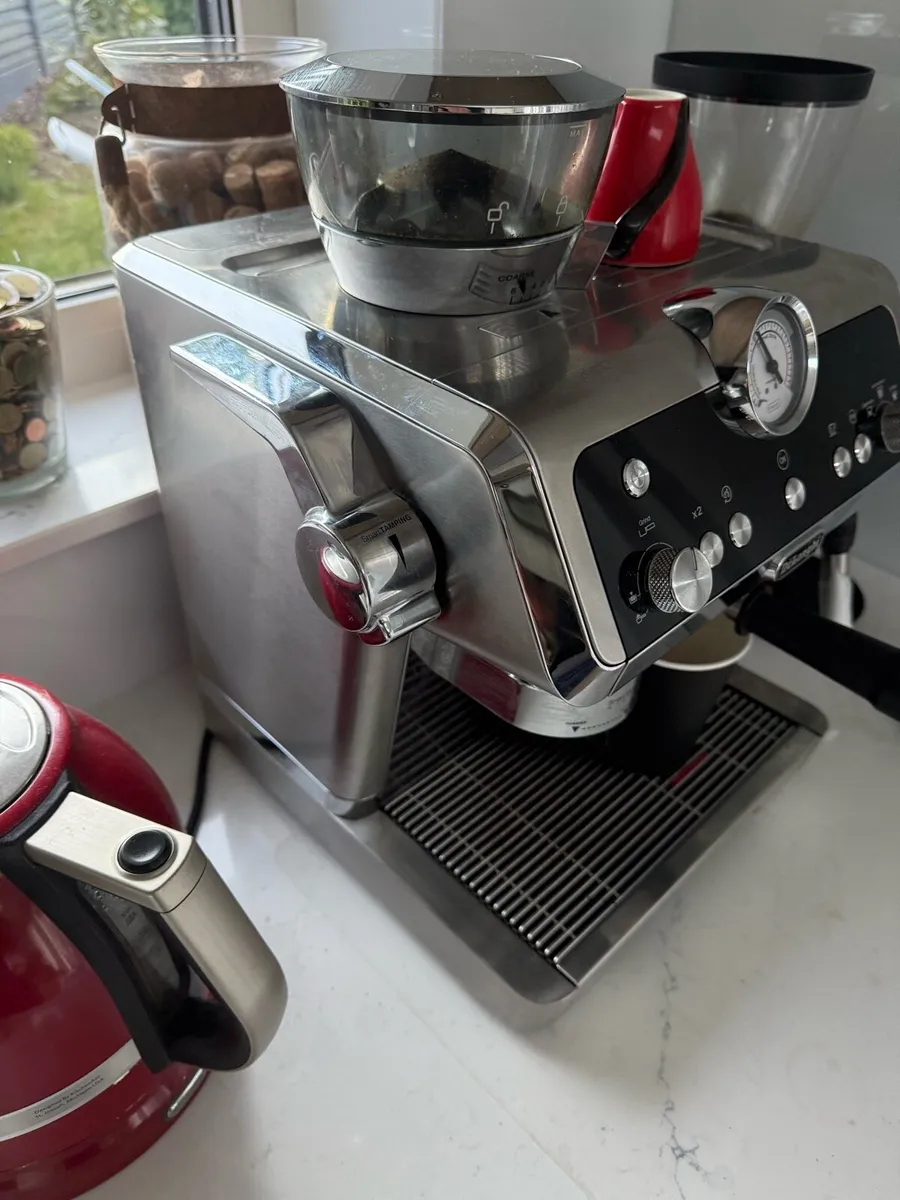 Delonghi La Specialista coffee machine - Image 2