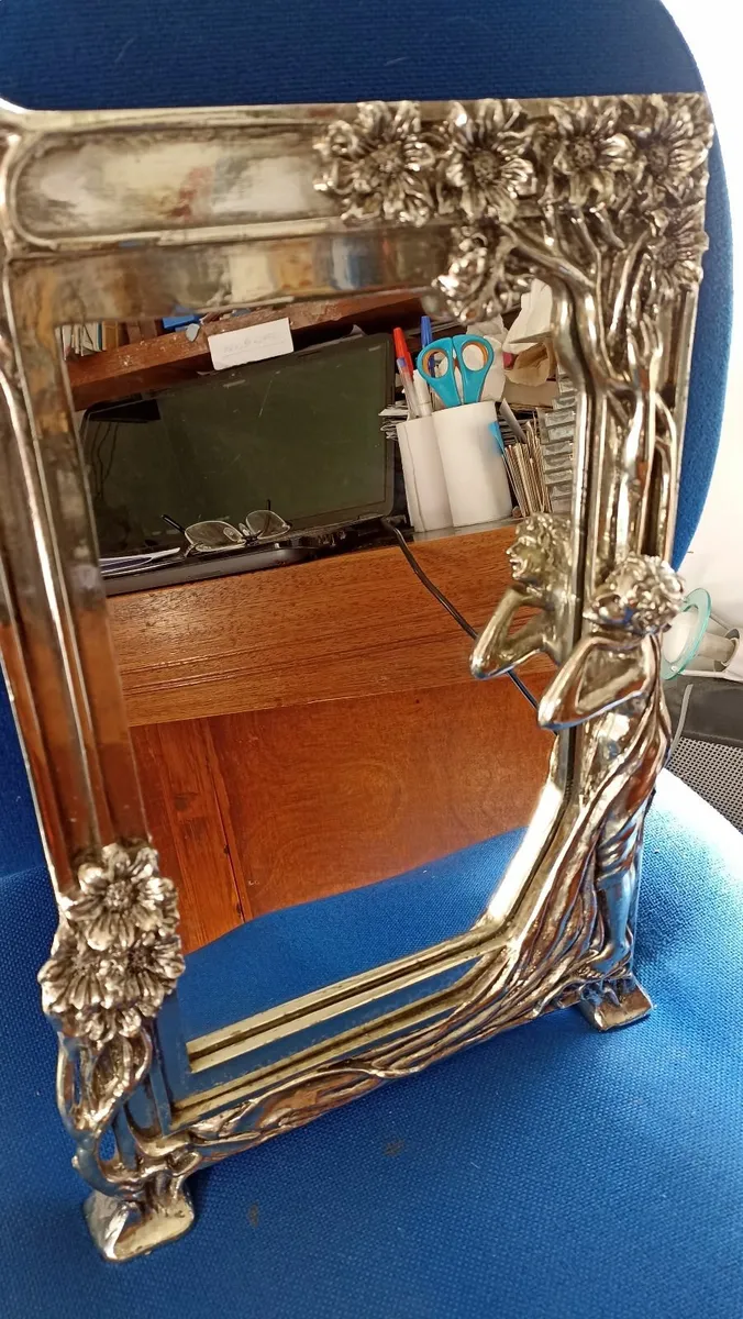 Mirror - Image 3