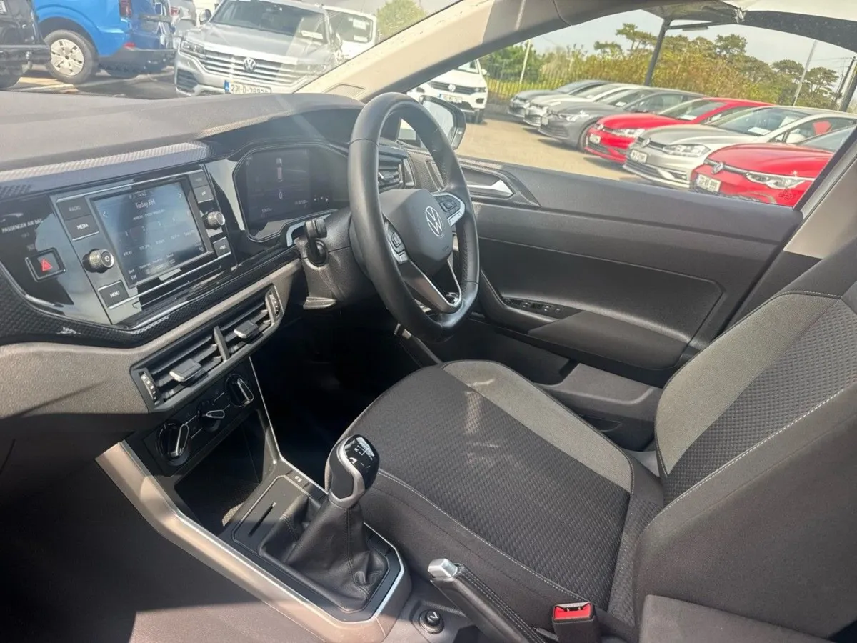 Volkswagen Polo Life 1.0tsi 95hp Manual - Image 4