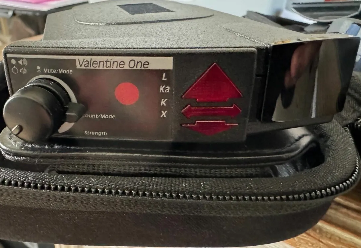 VALENTINE ONE V1 RADAR DETECTOR - Image 1