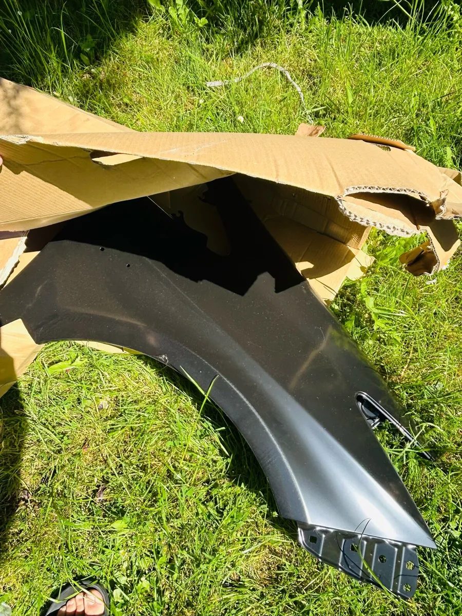Car parts - Image 2