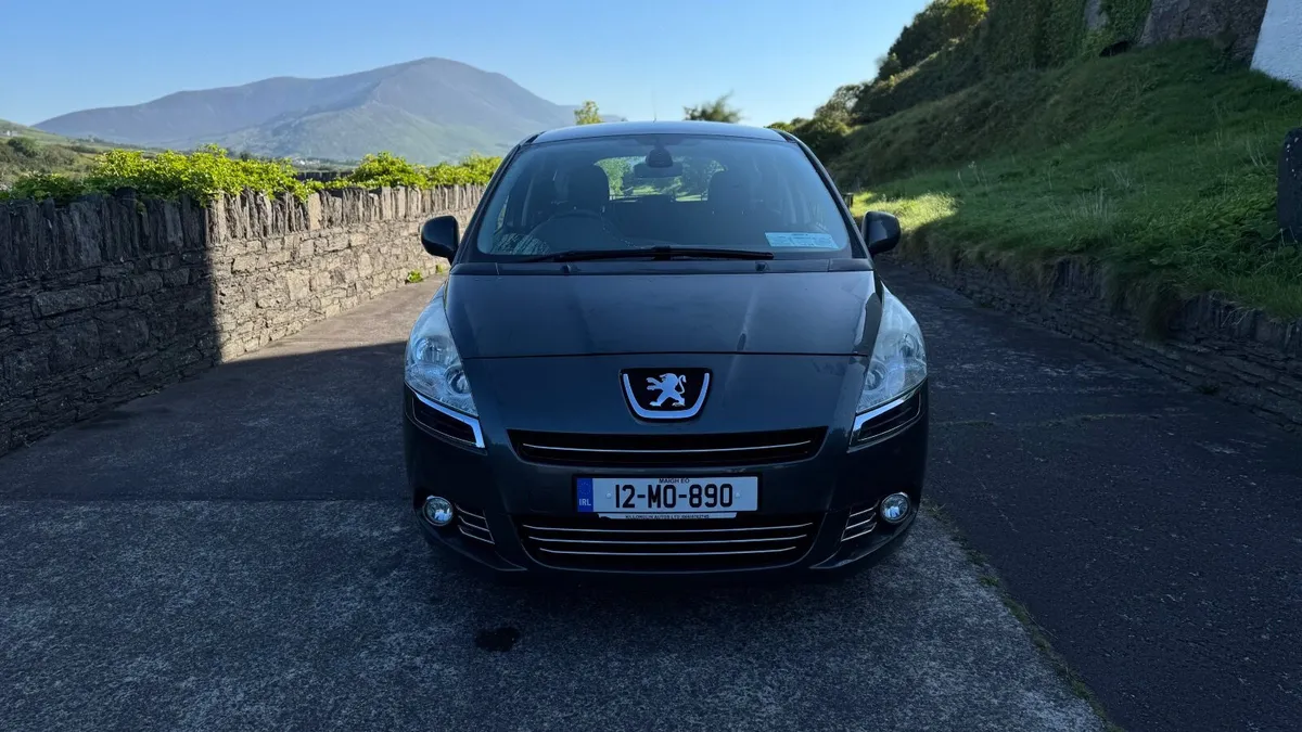 Peugeot 5008 2012 - Image 3