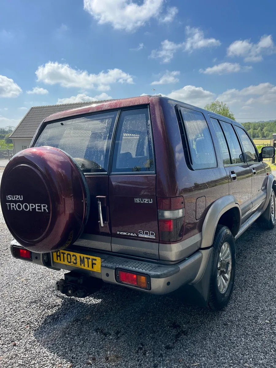 Isuzu trooper insignia (mint condition) - Image 3