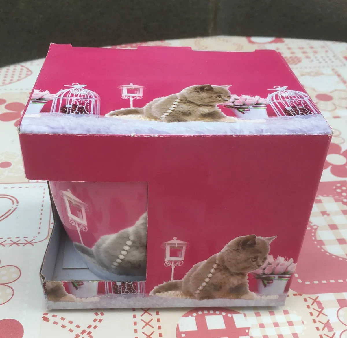 Brand New In Box Beautiful Cat Mug - Image 2