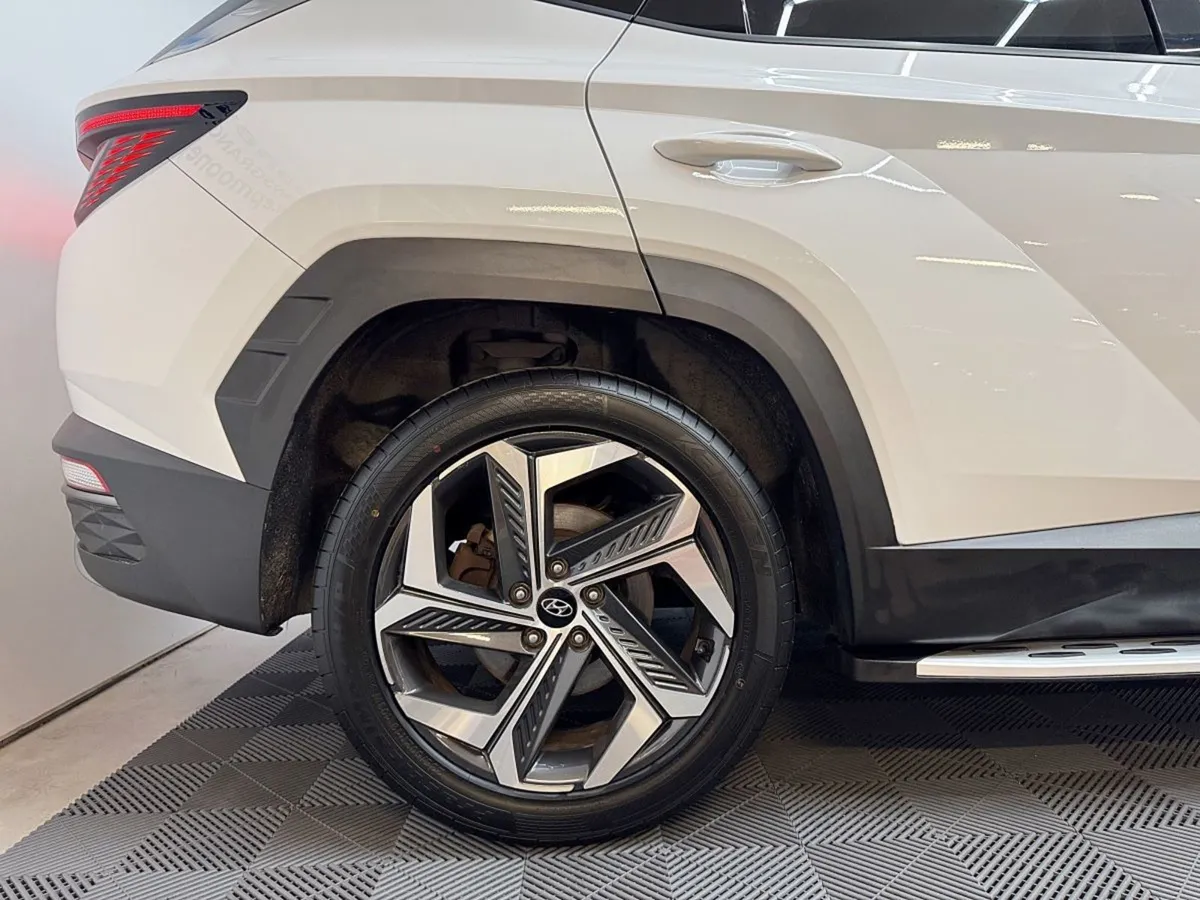 Hyundai Tucson 2WD Executive Plus HEV Auto - Image 3