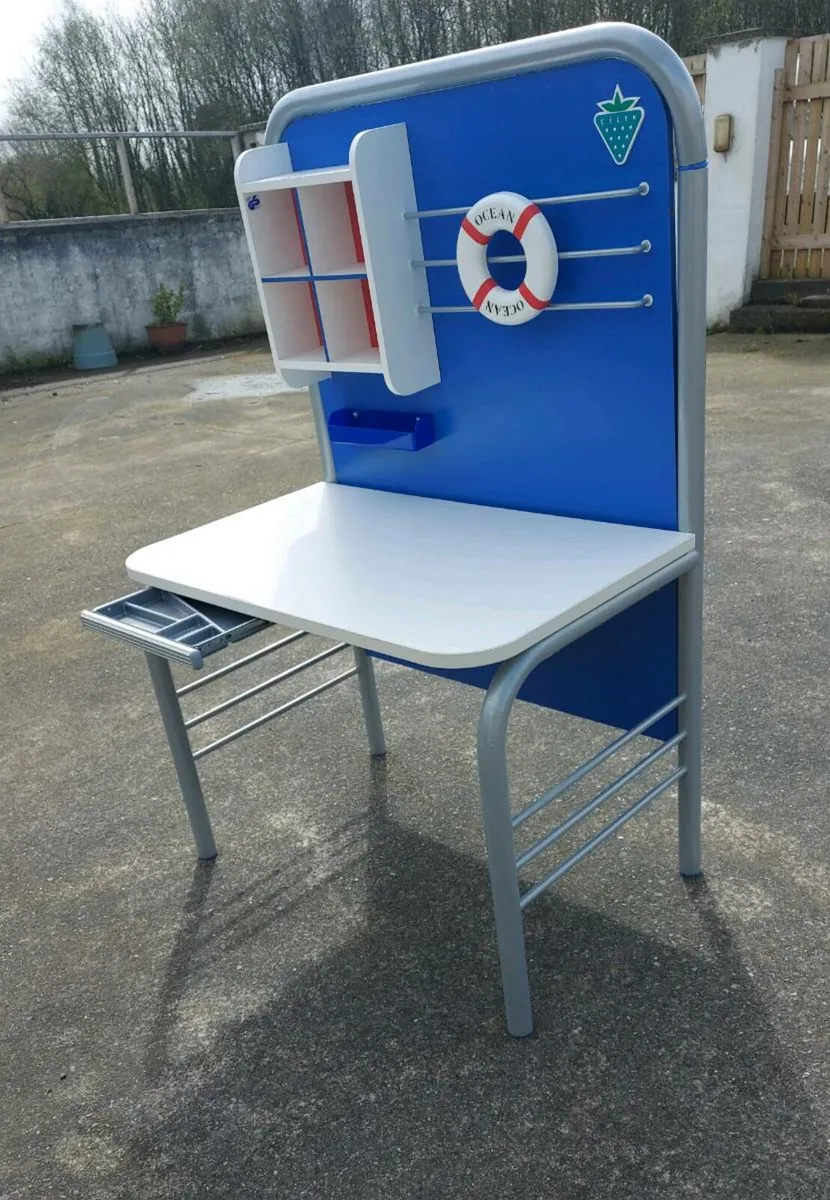 Large child's desk with nautical theme - Image 2