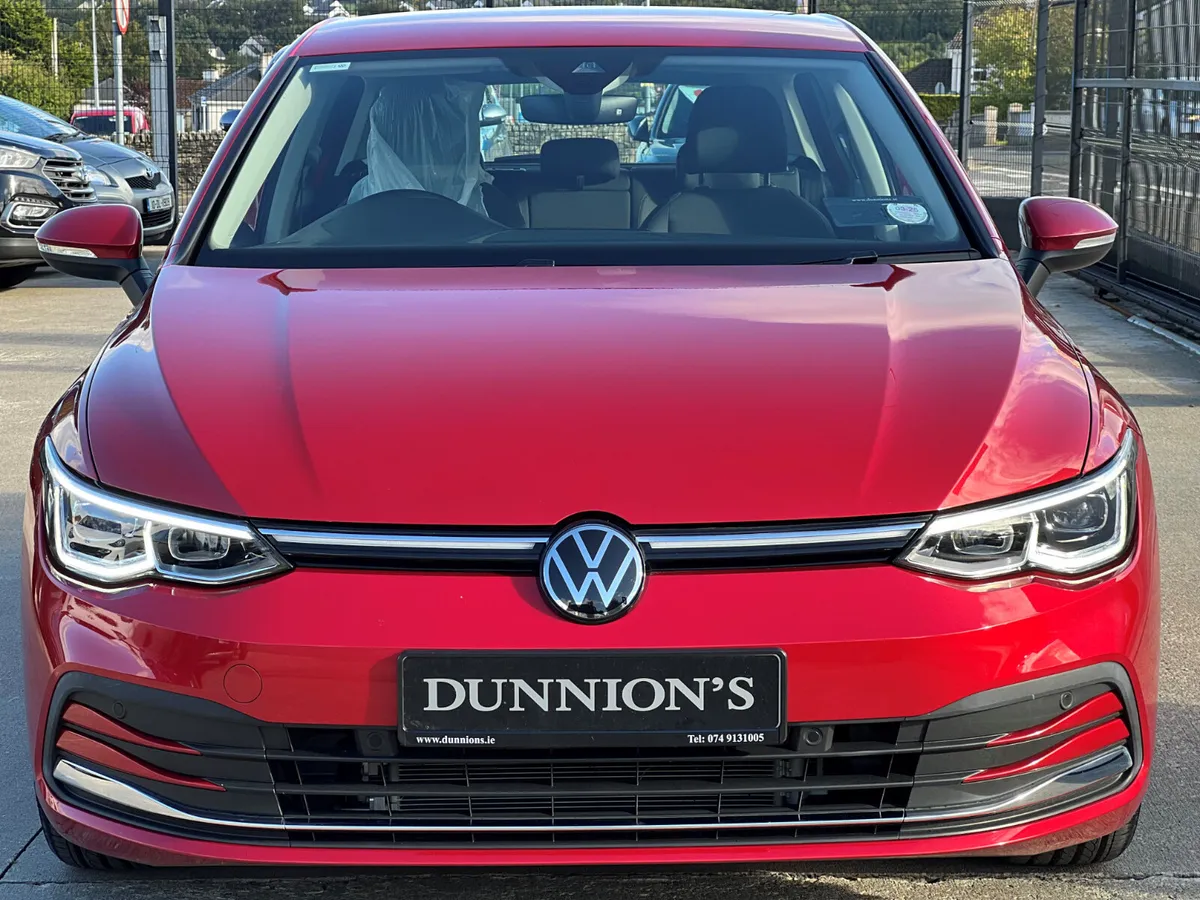 Volkswagen Golf, 2023, STYLE 1.5 TSI 130HP 5DR - Image 4