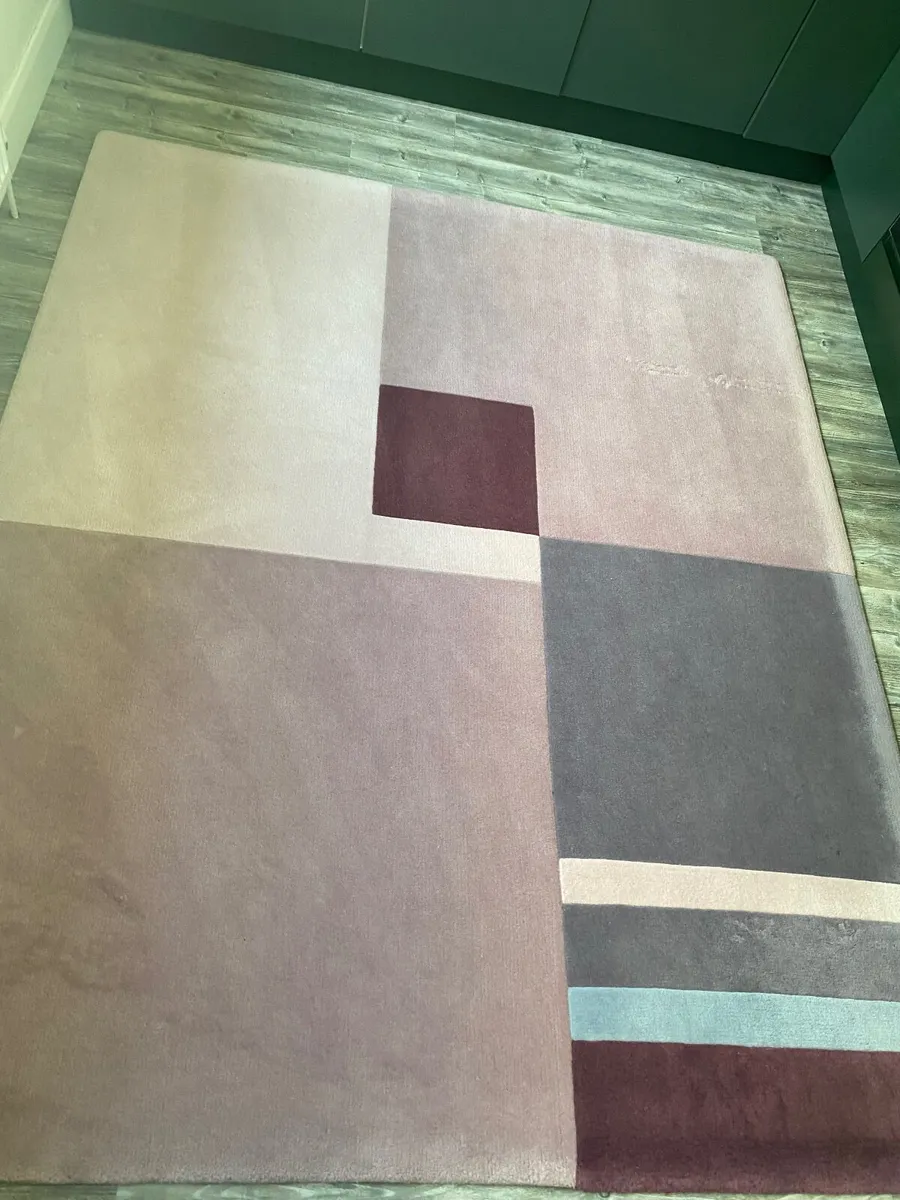 Rug - Image 1