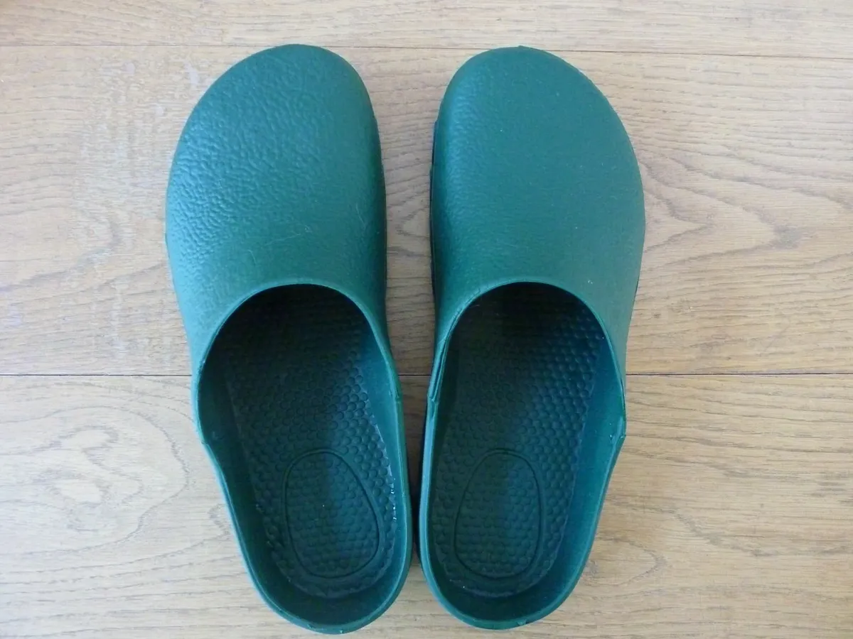 Garden clogs