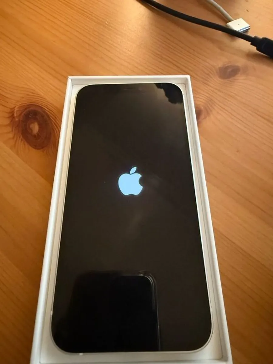 iphone 12 - Image 1