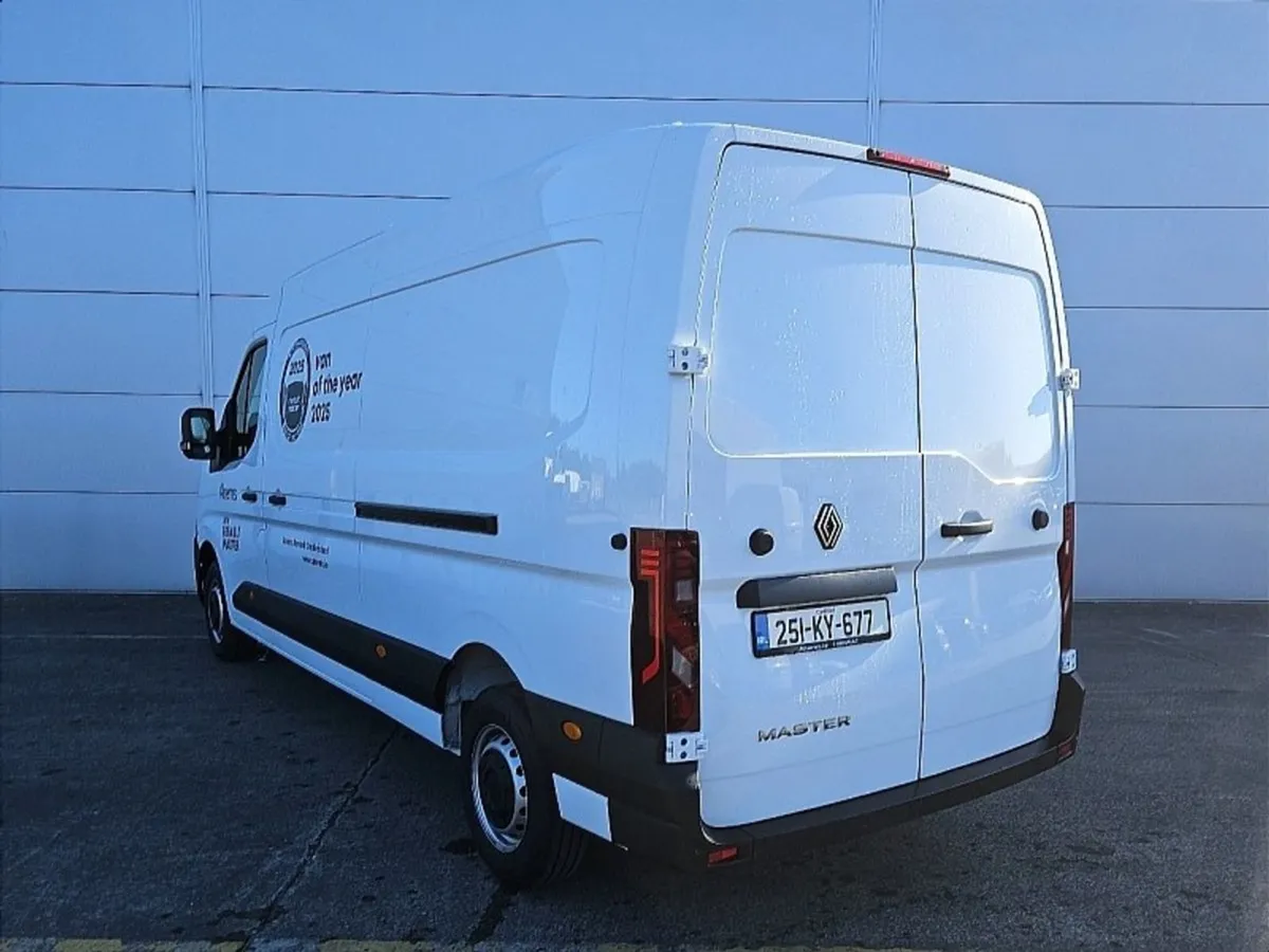 Renault Master FWD VAN Start Lm35 Blue DCI 15 - Image 3