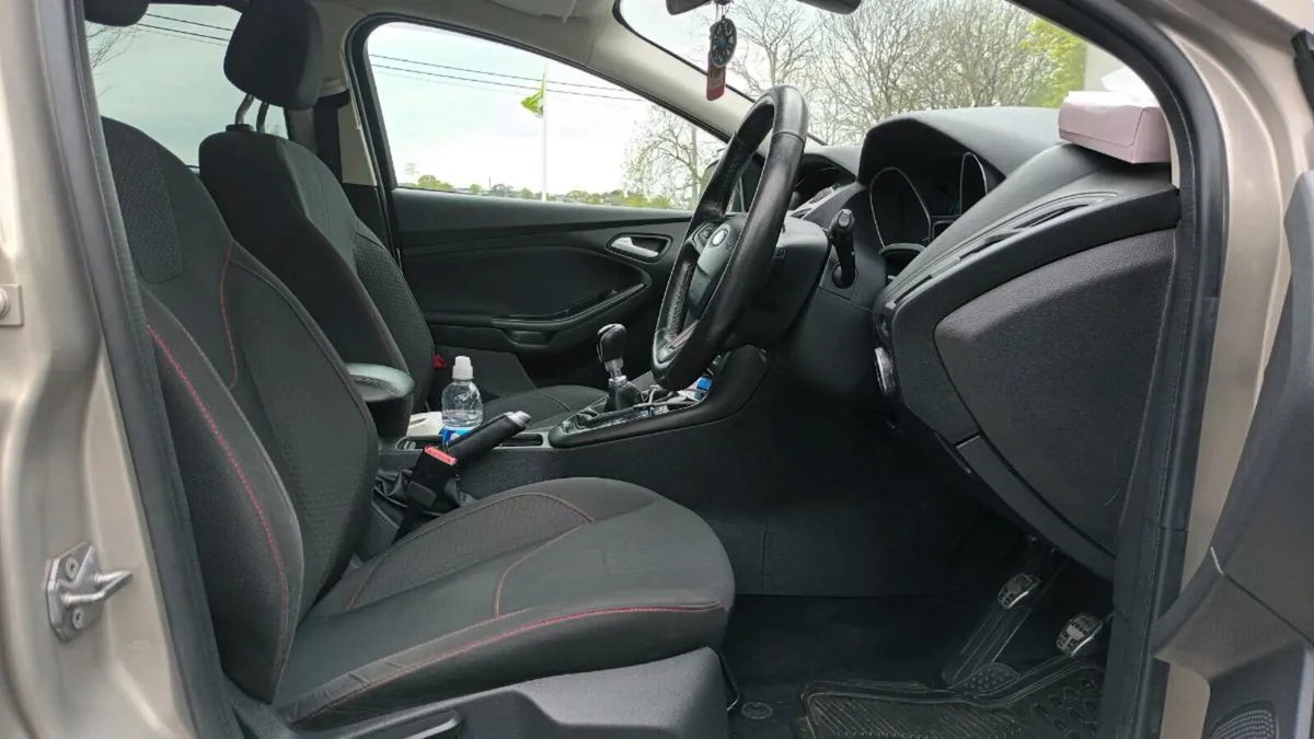 Ford Focus ST-Line 2015 - Image 3