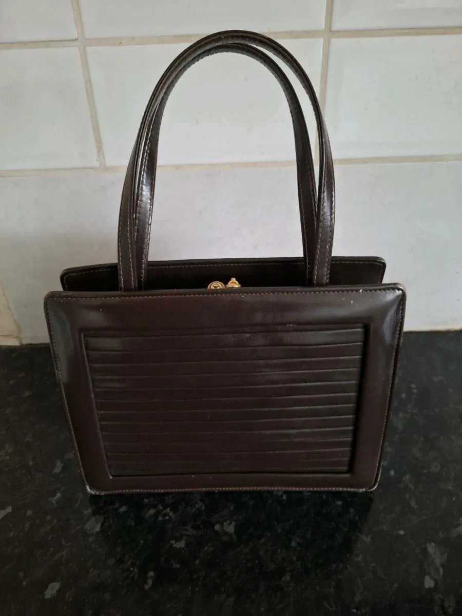Genuine vintage Beverly leather handbag - Image 1