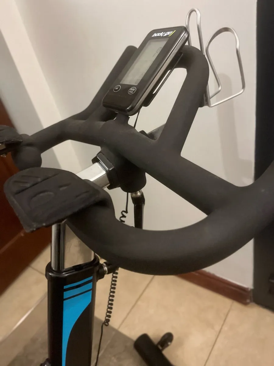 Exercise bike - Image 2