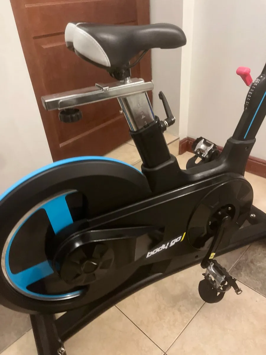 Exercise bike - Image 4