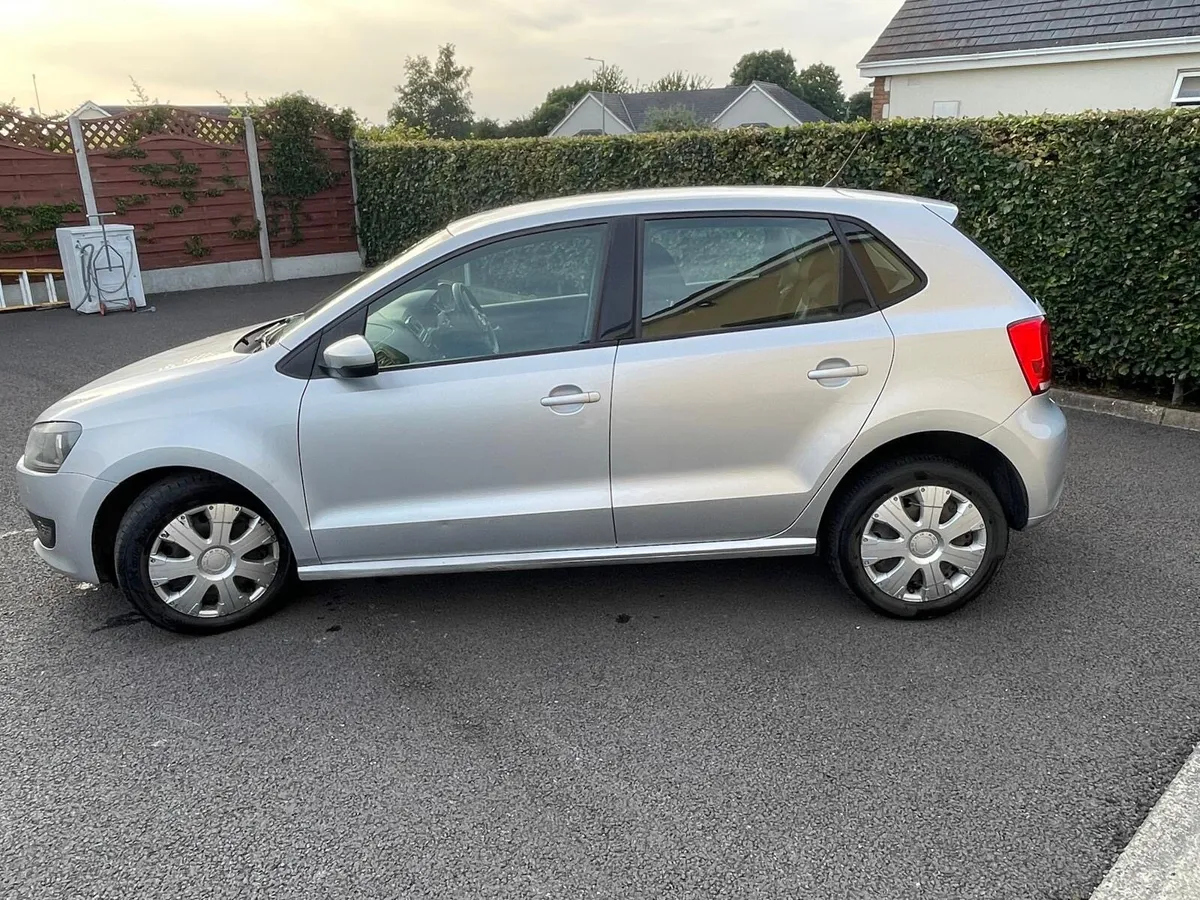 Volkswagen Polo 2011 - Image 4
