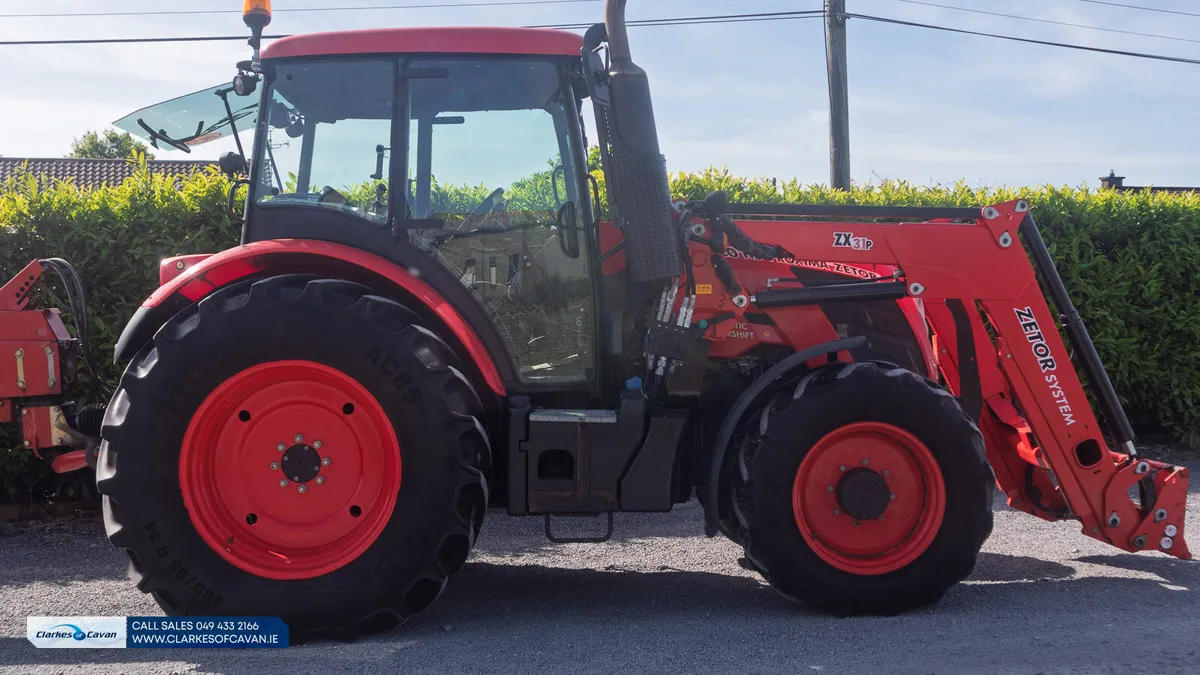 2019 Zetor Proxima HS120 with Loader - Image 4