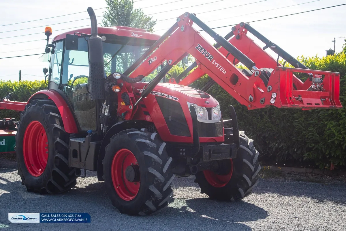 2019 Zetor Proxima HS120 with Loader - Image 1