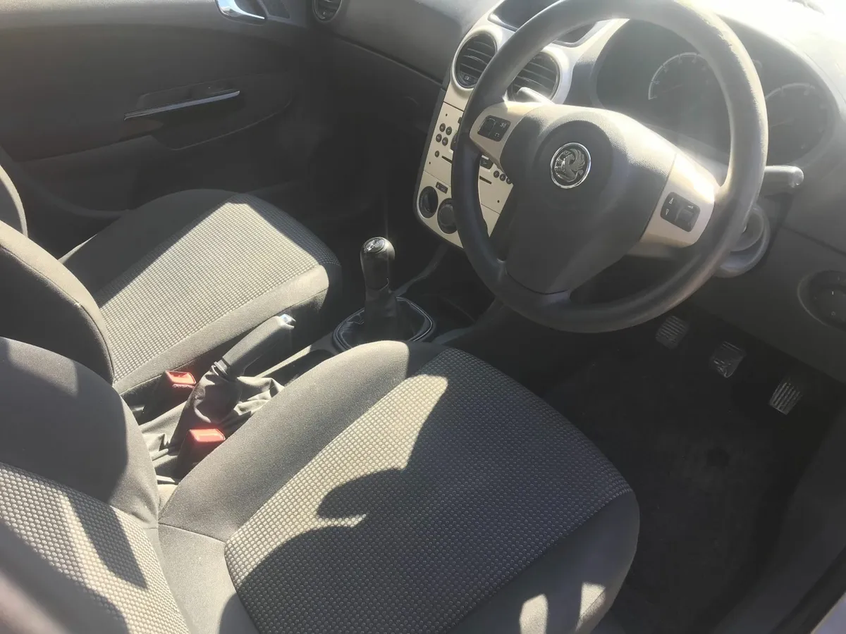 2008 Opel/Vauxhall Corsa 1.2 petrol - Image 4