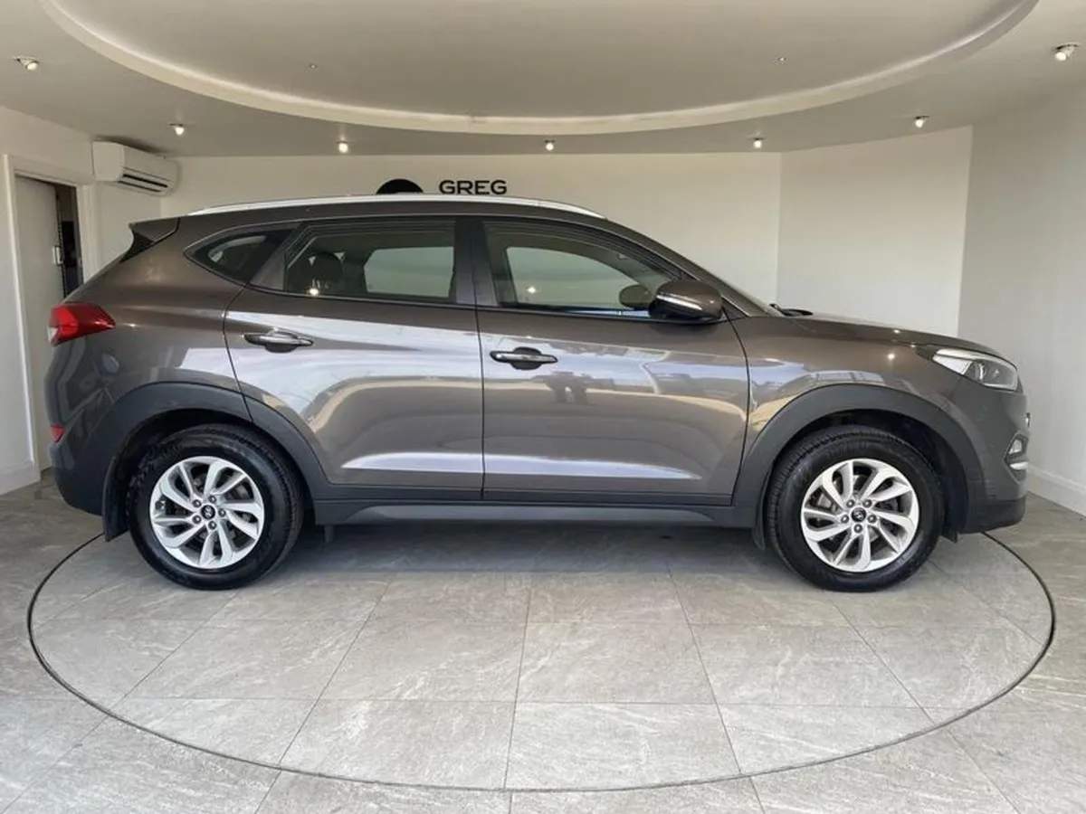 Hyundai Tucson 1.6 GDi Blue Drive SE Nav 5dr 2WD - Image 4