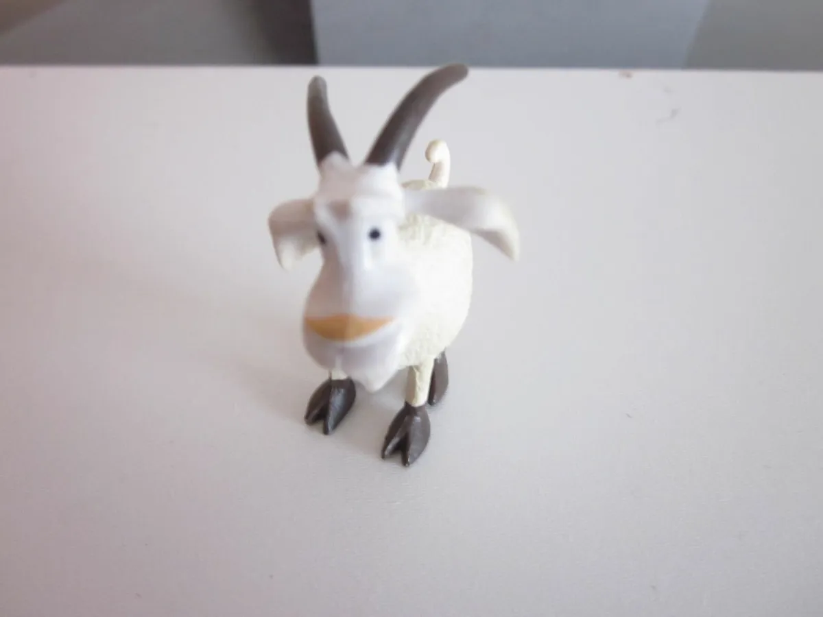 Masha and the Bear Figures Goat - Image 1