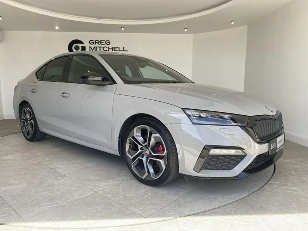 Skoda Octavia 2.0 TDI 200 vRS 5dr DSG - Image 1