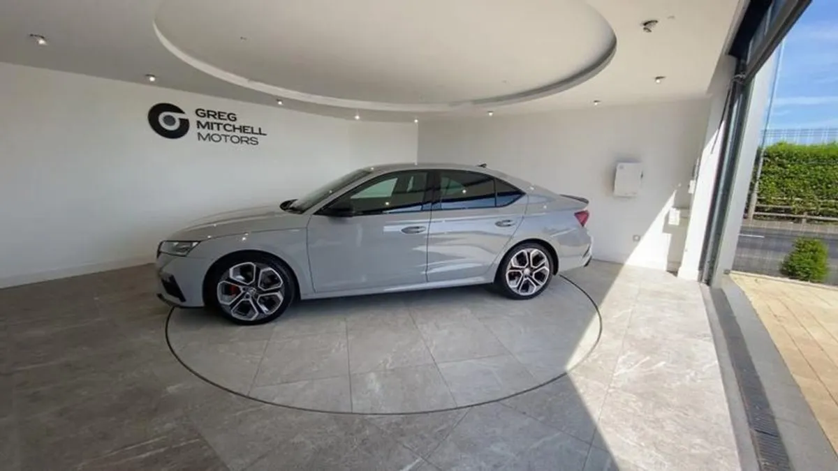 Skoda Octavia 2.0 TDI 200 vRS 5dr DSG - Image 4