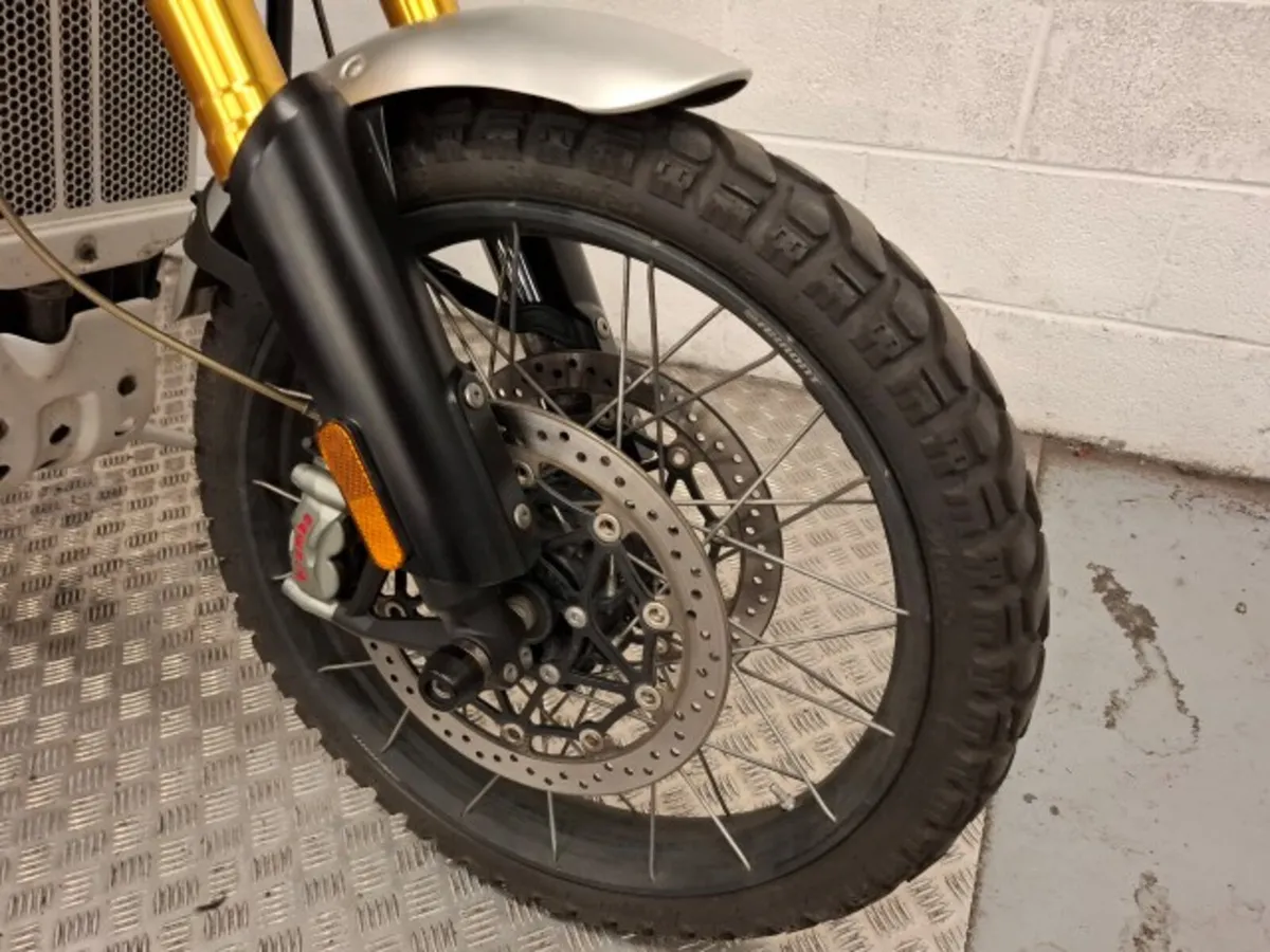Triumph XE 1200 Scrambler - Image 3