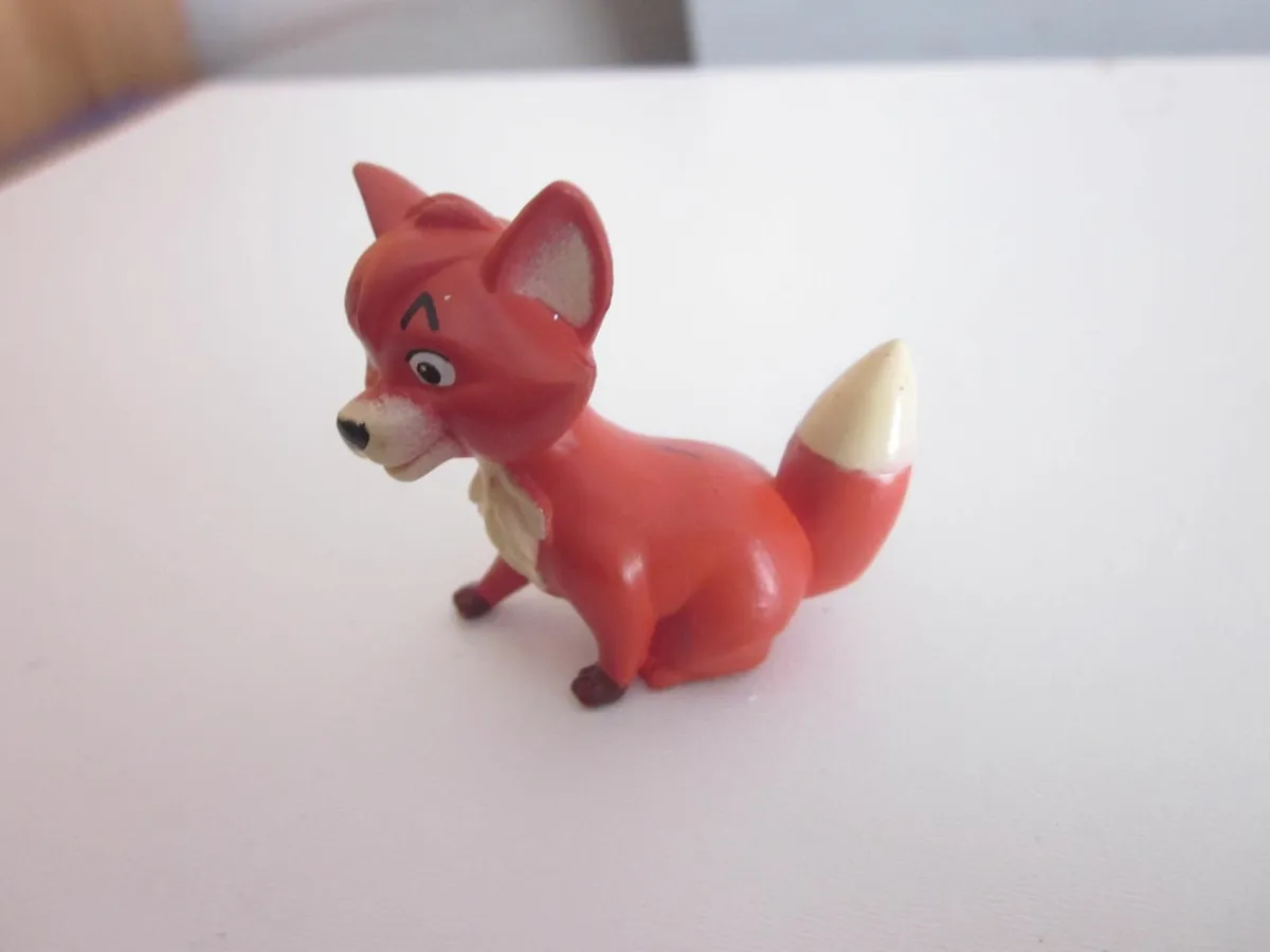 Disney Fox&Hound Todd The Fox Miniature Figure - Image 2