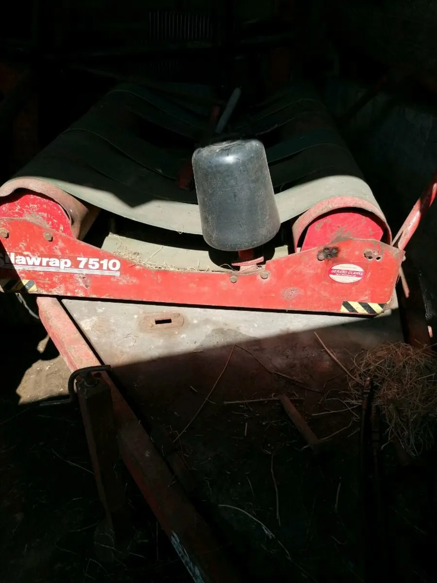 Silage Wrapper + Soft Hands Bale Handlers - Image 1