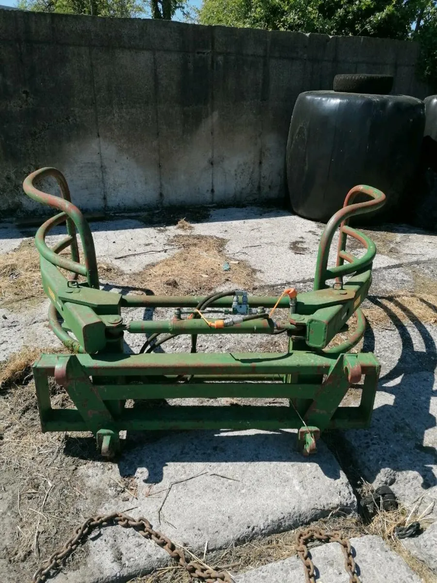 Silage Wrapper + Soft Hands Bale Handlers - Image 2