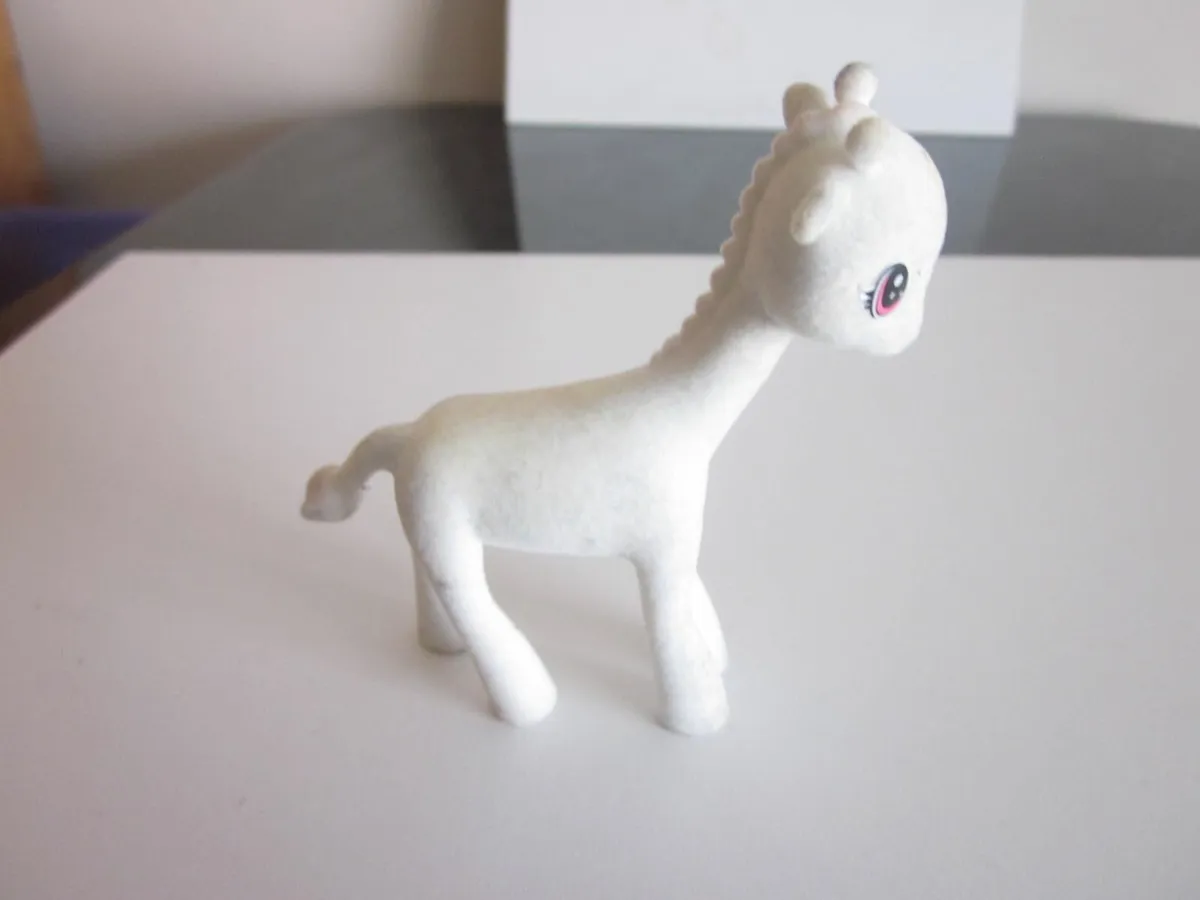 Crayola Scribble Pet Figure - Image 4